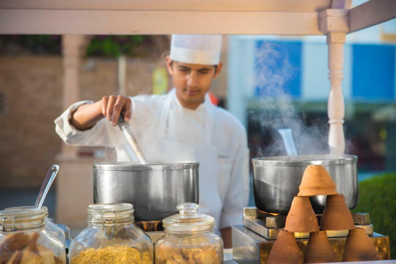 Radisson Blu Palace & 5* Udaipur
