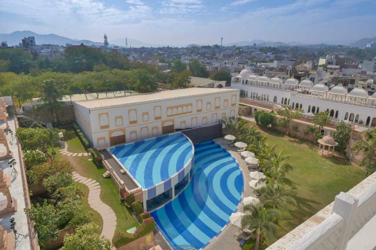 Radisson Blu Palace & 5*