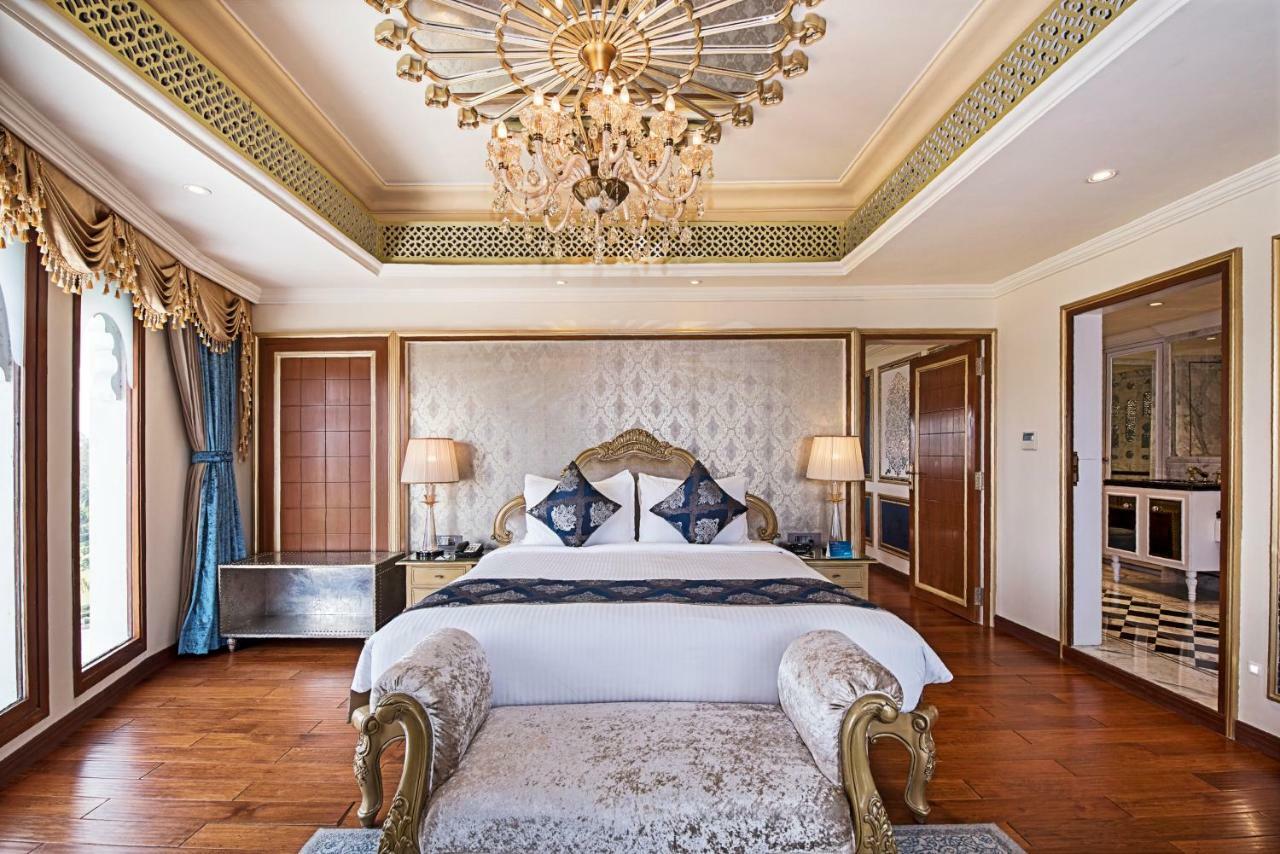 Resort Radisson Blu Palace & Udaipur